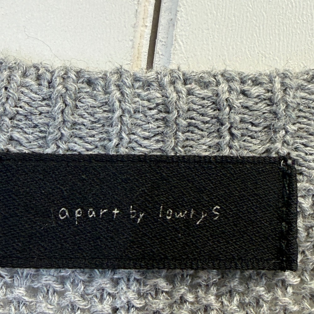 Apart by Lowrys Boho Chic Fringe Knit Sweater Tank Women Size F Minimalist Cozy - Picture 3 of 8